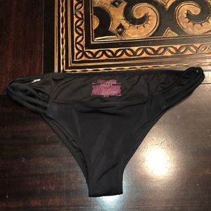 Victoria’s Secret cheeky bikini bottoms size M